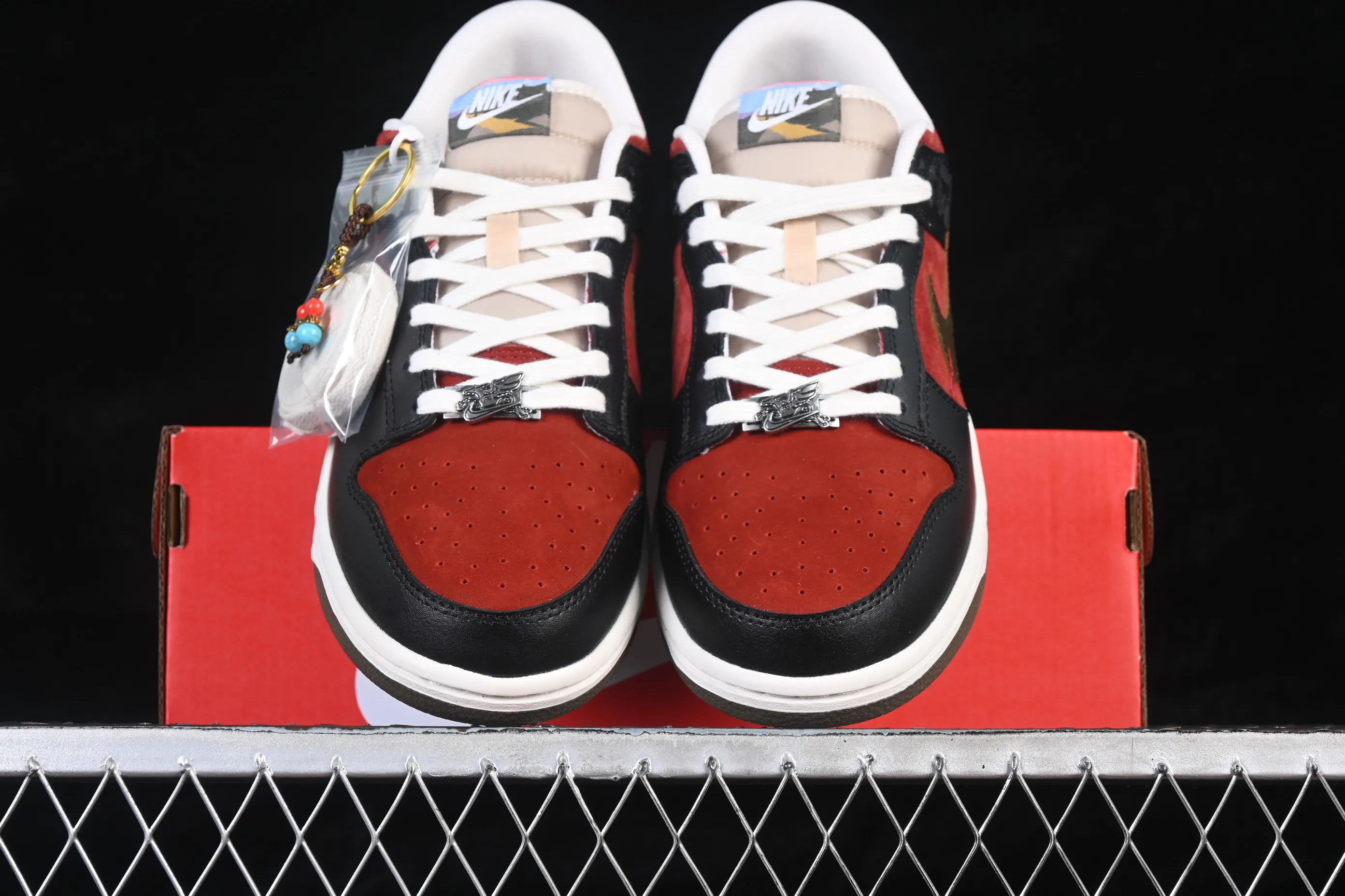 All categories Nk SB Dunk series Nk SB Dunk Low low-top sneakers Nike SB Dunk Low Year of the Horse limited low-top casual sneakers IQ1118-220